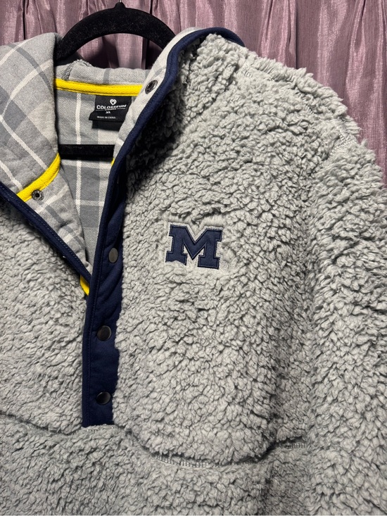 Colosseum Jackets & Blazers - Colosseum University of Michigan Light Gray Sherpa Fleece